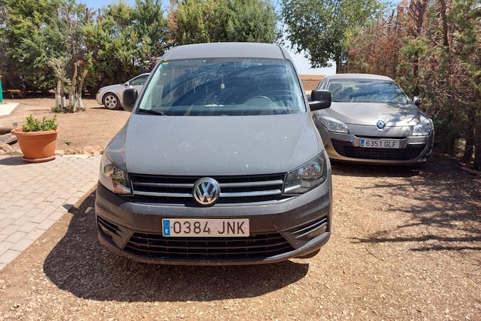 Alquiler barato de Volkswagen Caddy cerca de 28015 Madrid.