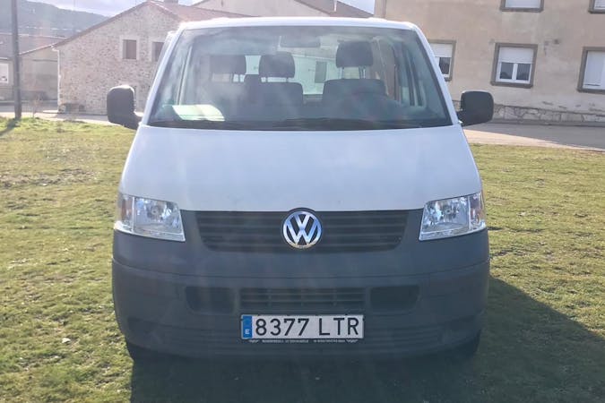 Alquiler barato de Volkswagen Transporter cerca de  Pamplona.