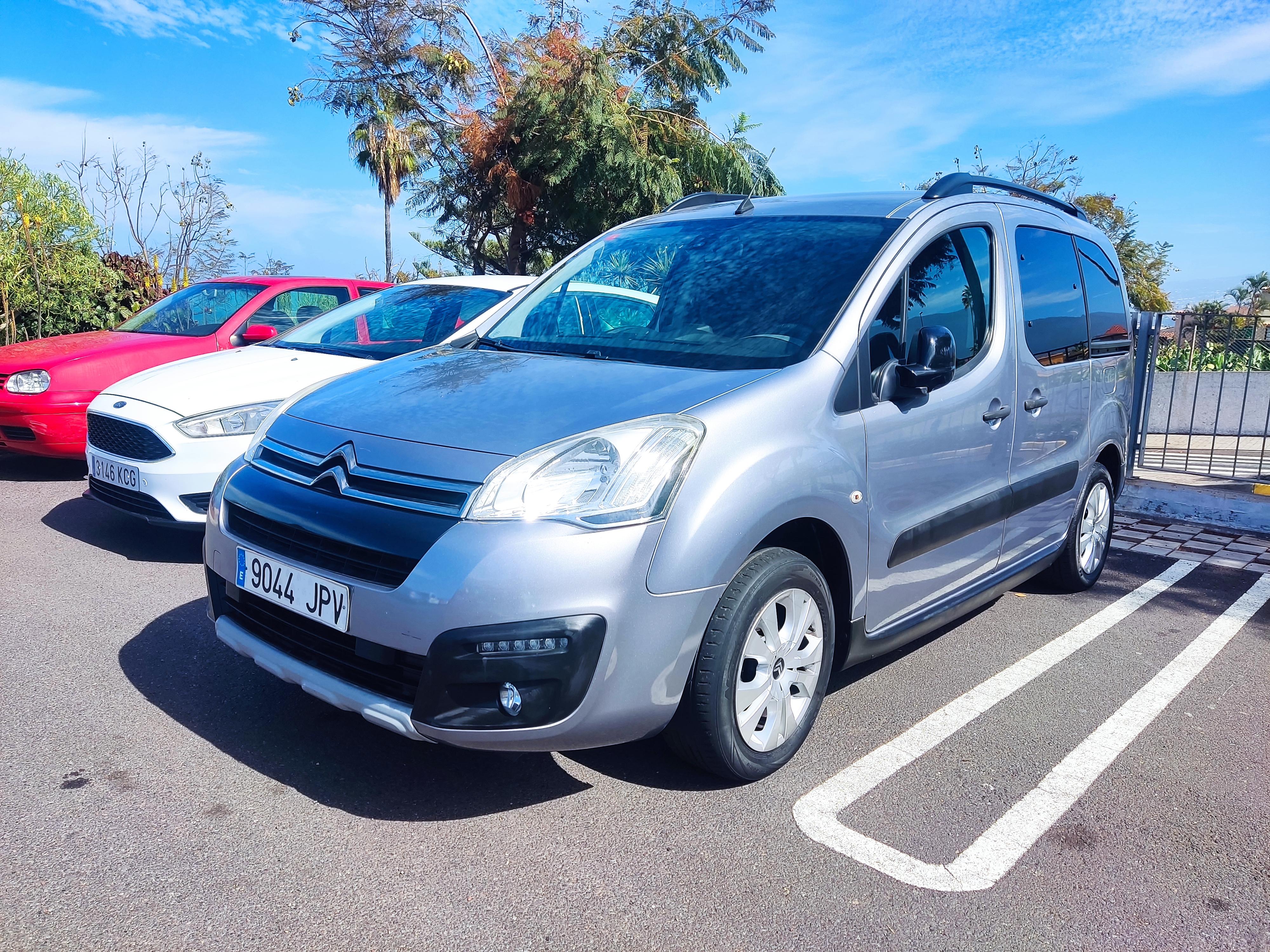 Alquiler de coches en Tenerife Amovens